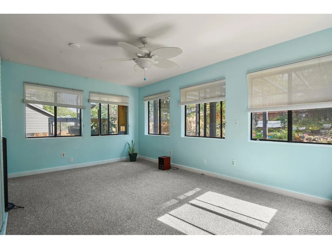 Photo of 10548 Hobbit Ln