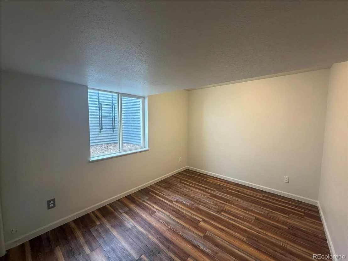 Photo of 3820 Dove Ln