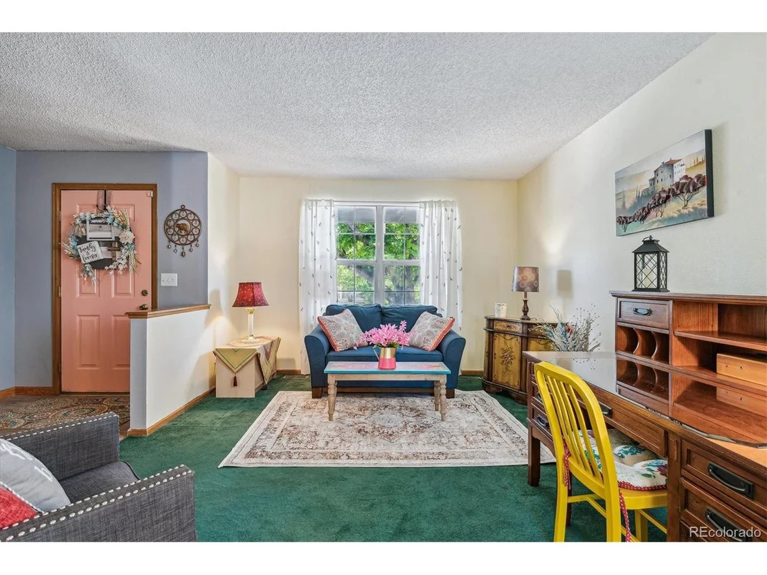 Photo of 13281 Bellaire Cir
