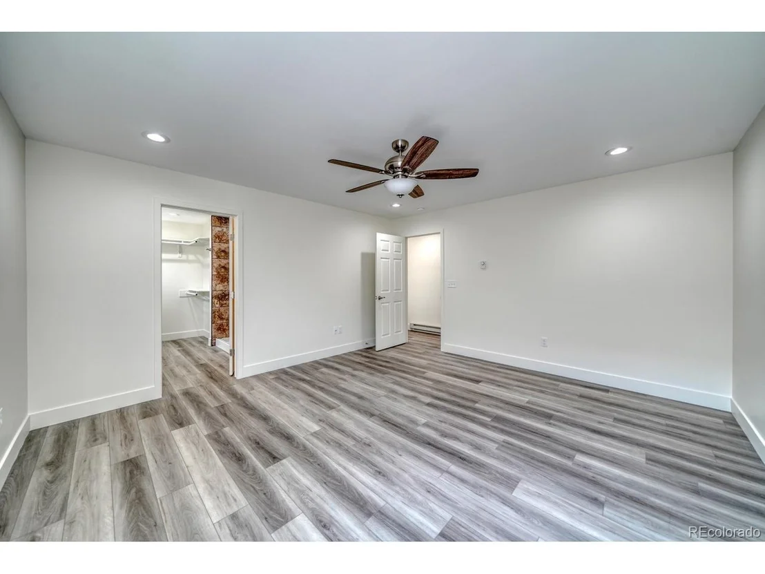 Photo of 10806 Willow Ave