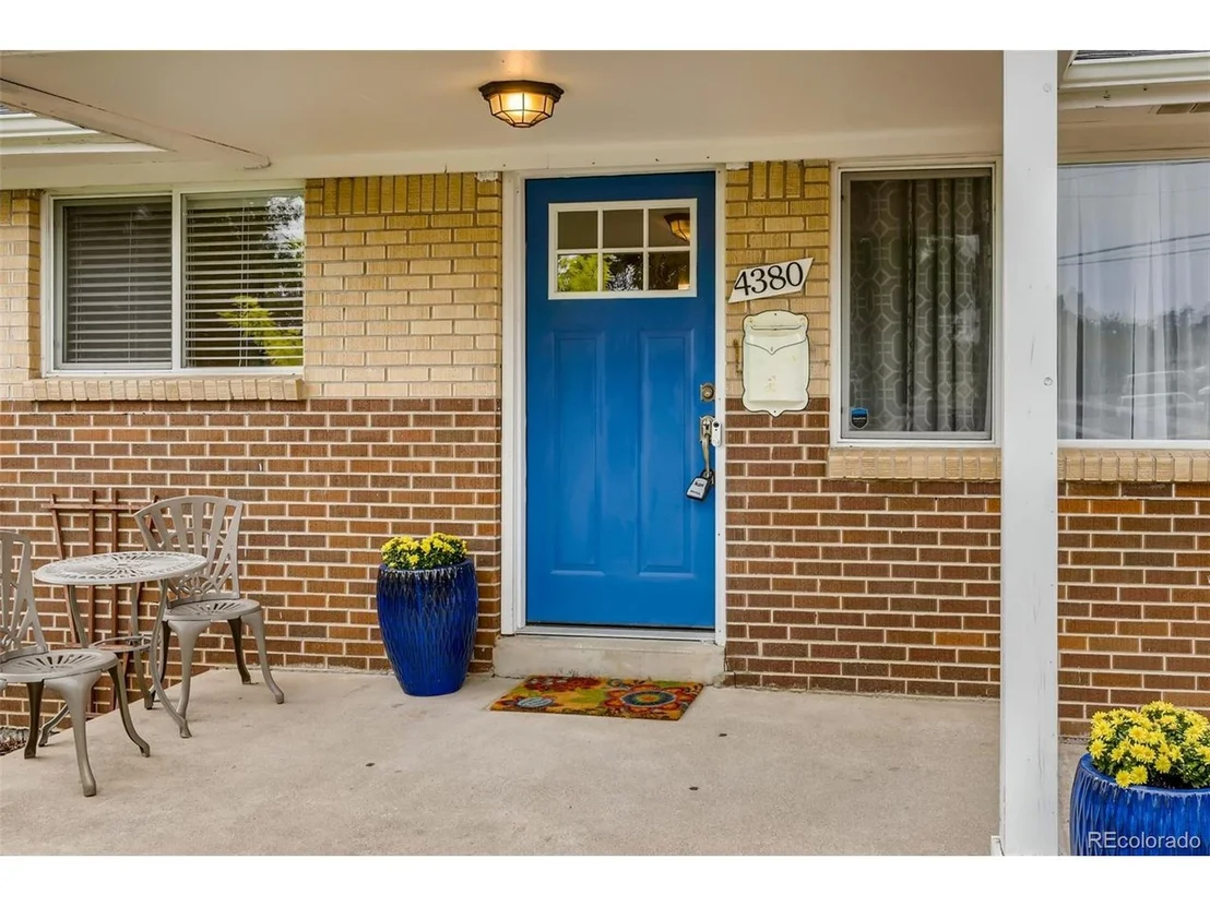 Photo of 4380 Shaw Blvd