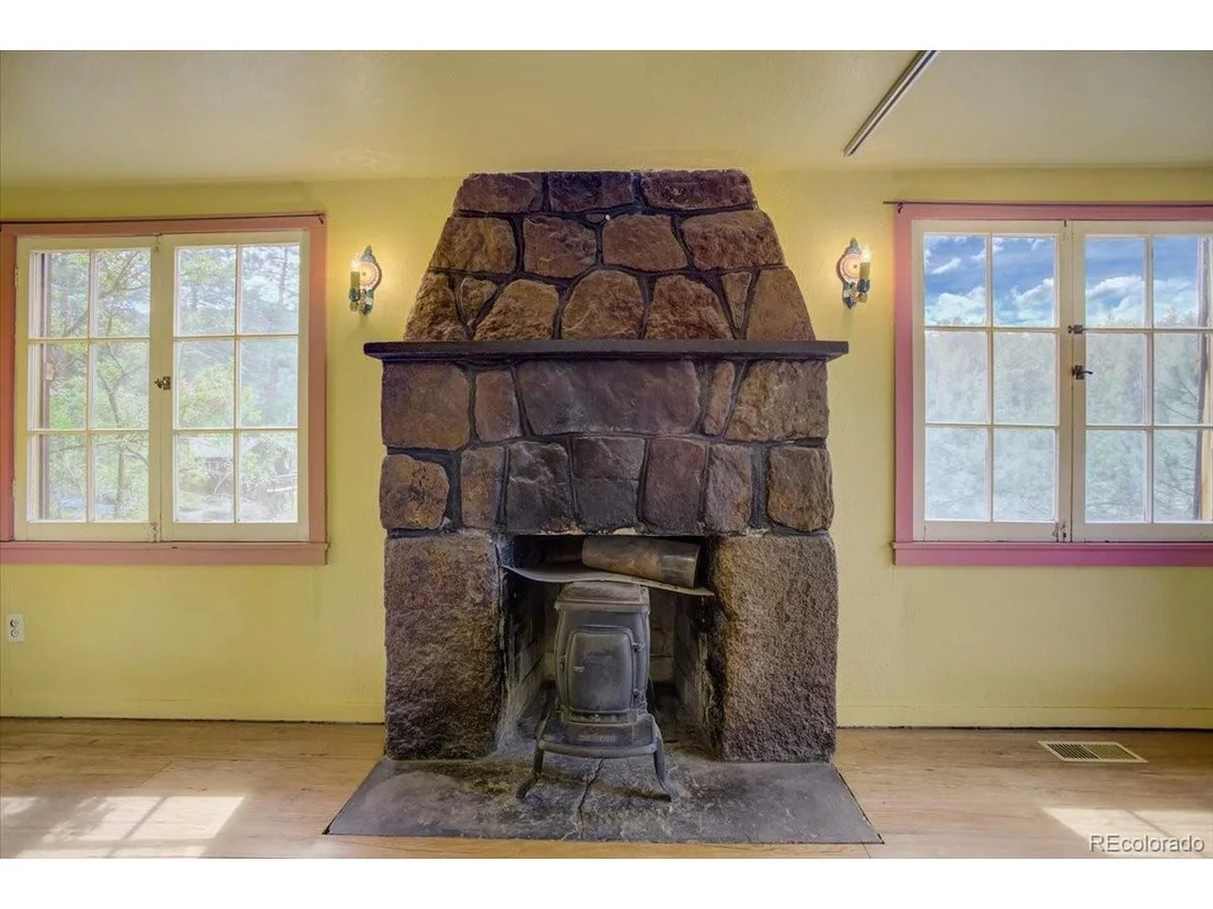 Photo of 27235 Mountain Park Rd
