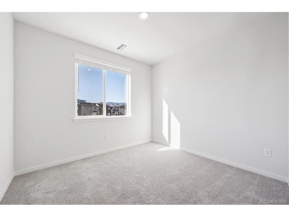 Photo of Unit 309 at 485 Interlocken Blvd