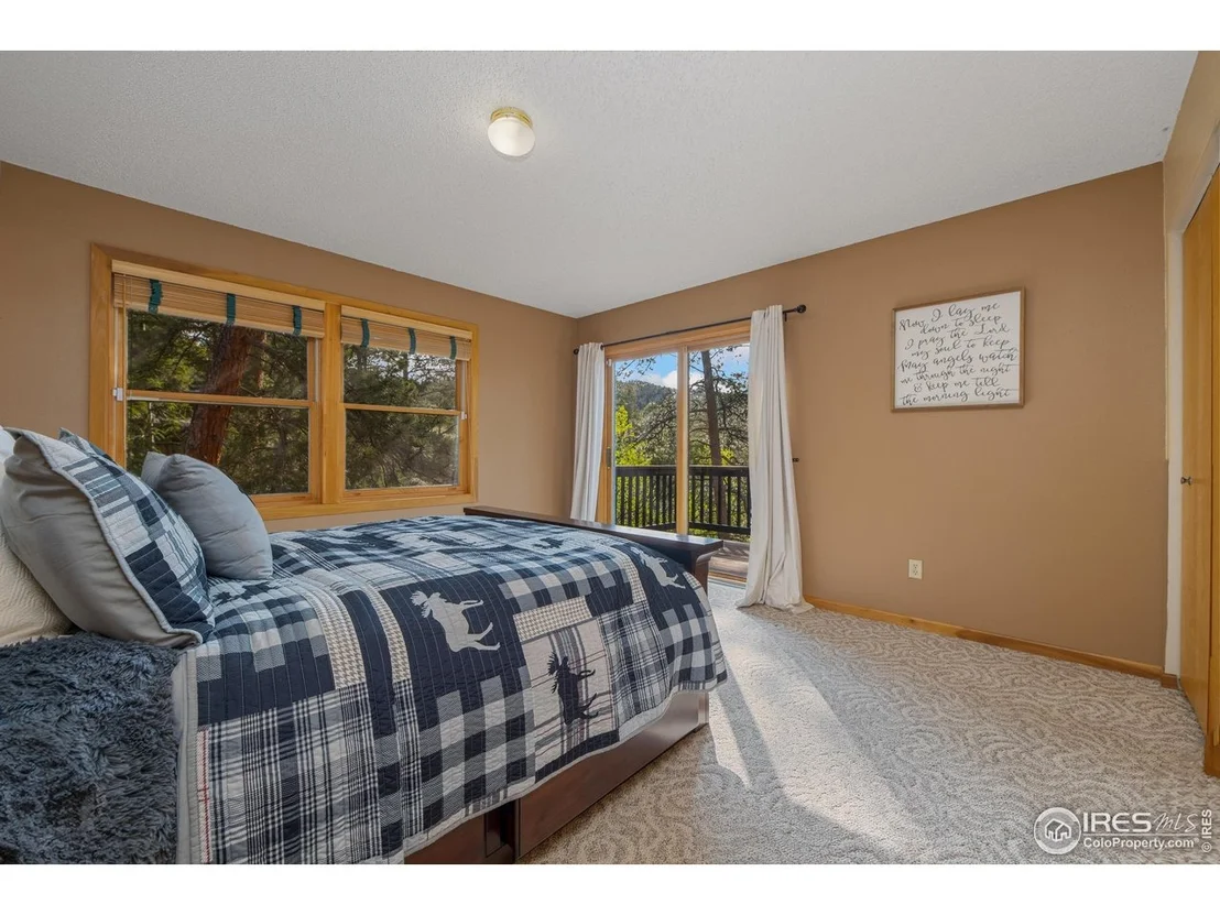 Photo of 578 Alpine Dr