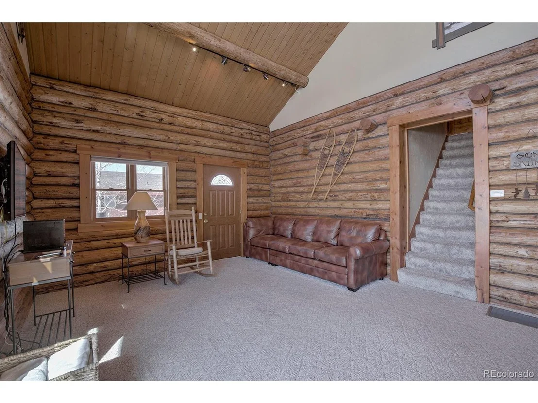 Photo of 64 Hideaway Ct