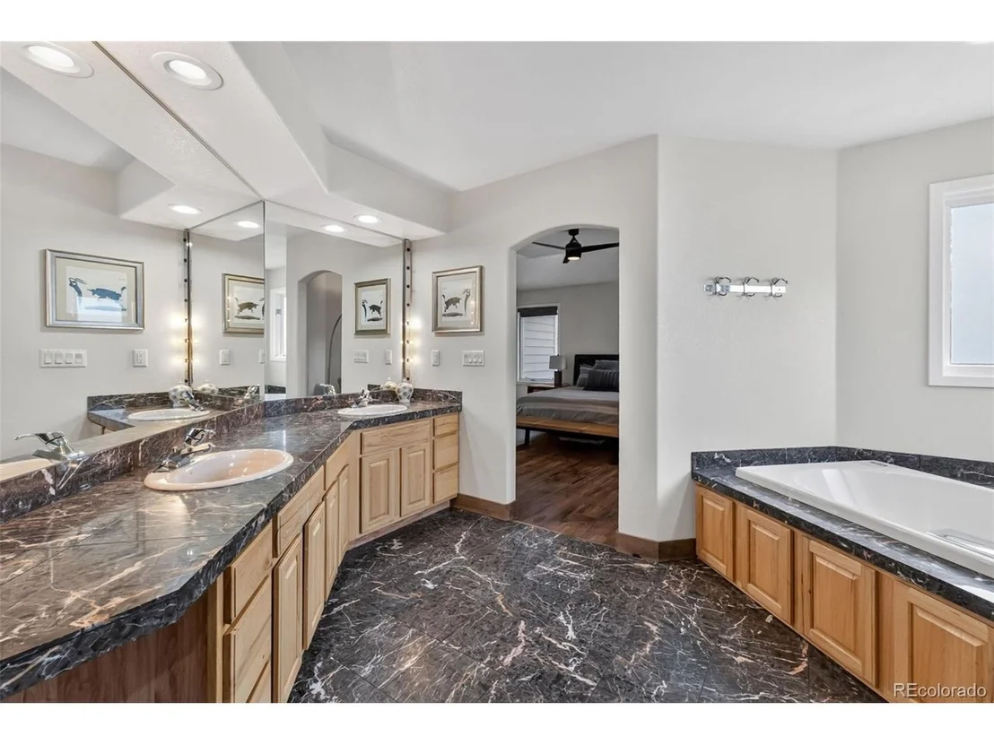 Photo of 1532 Legend Lake Cir