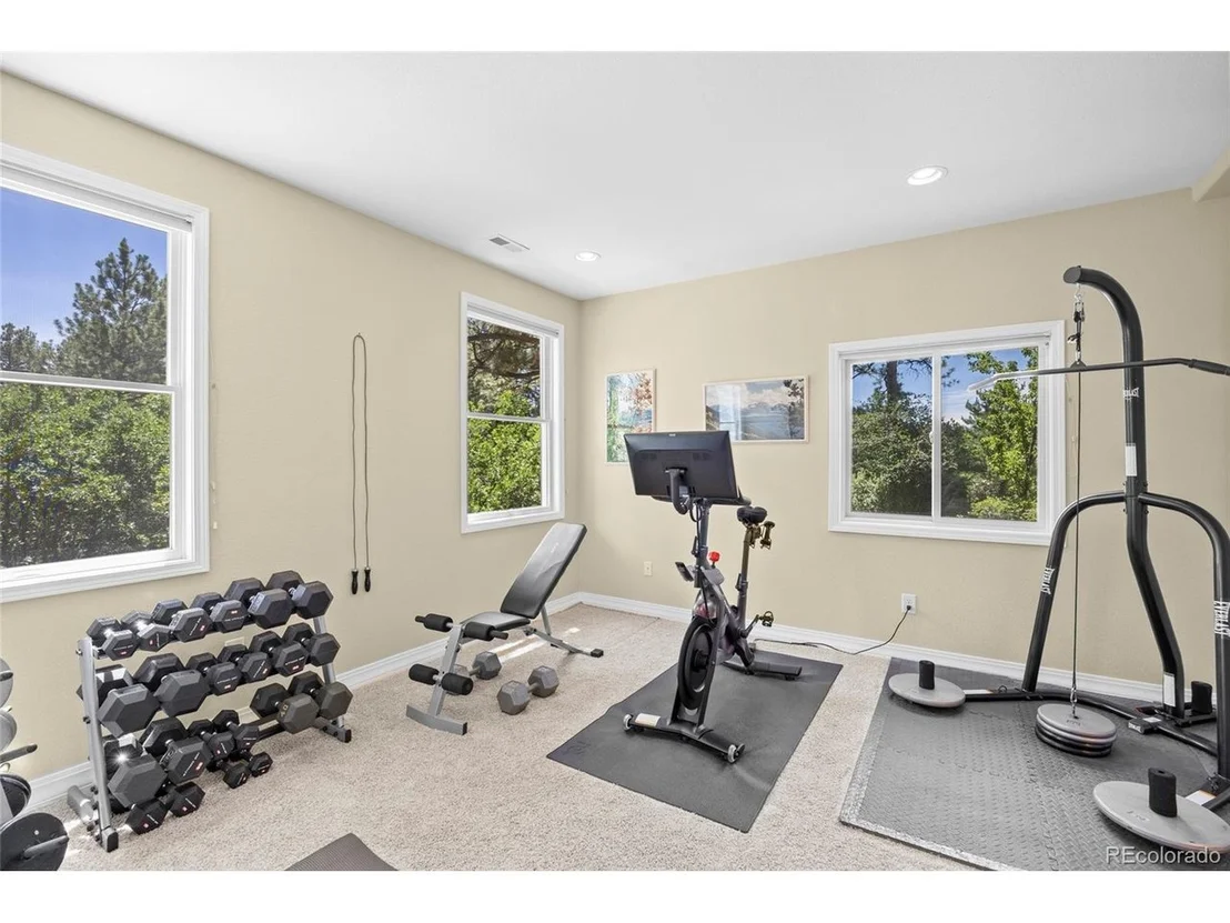 Photo of 7018 Forest Ridge Cir