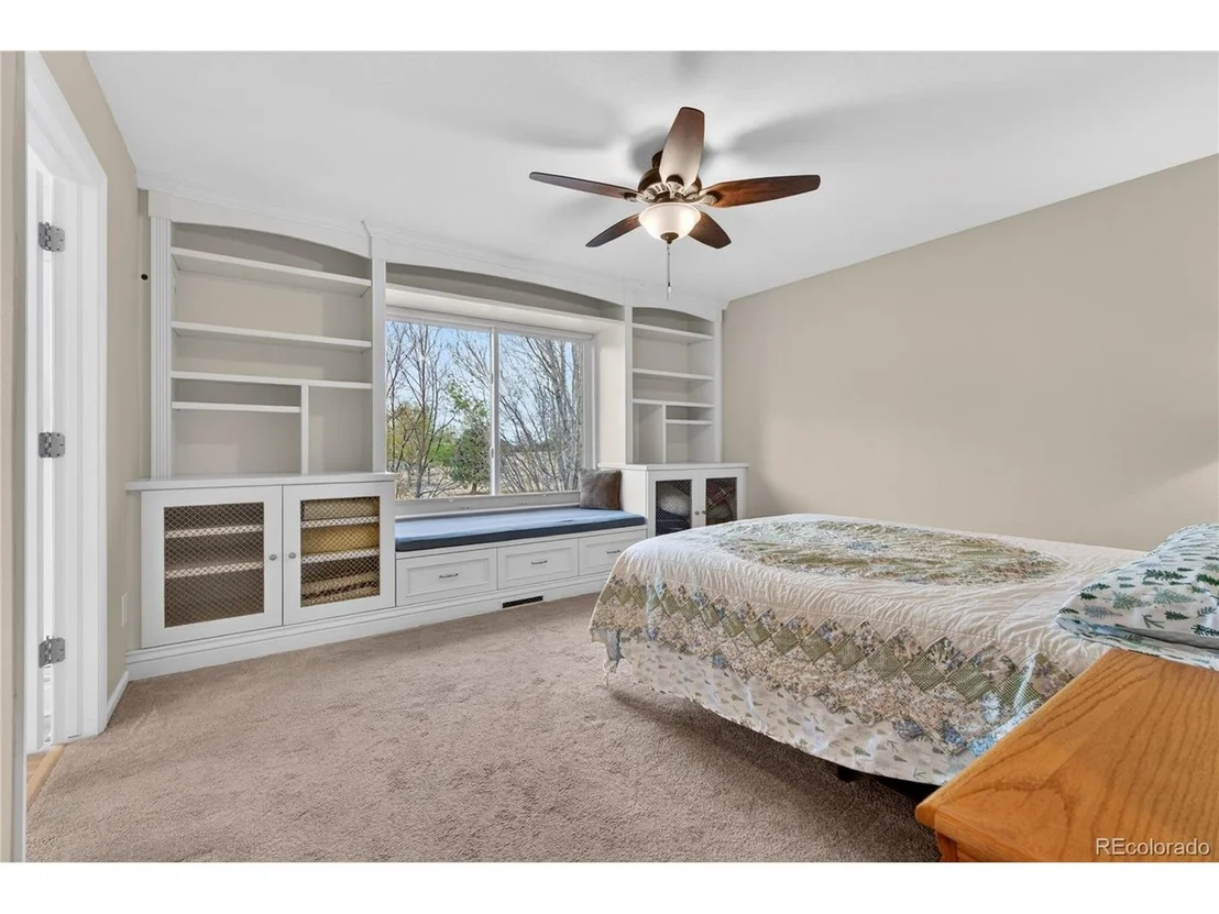 Photo of 6289 Viewpoint Ave