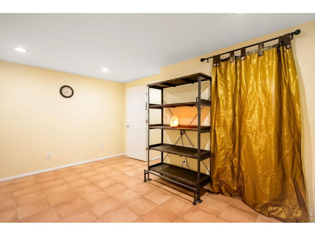 Photo of Unit 11 at 3870 Broadway St