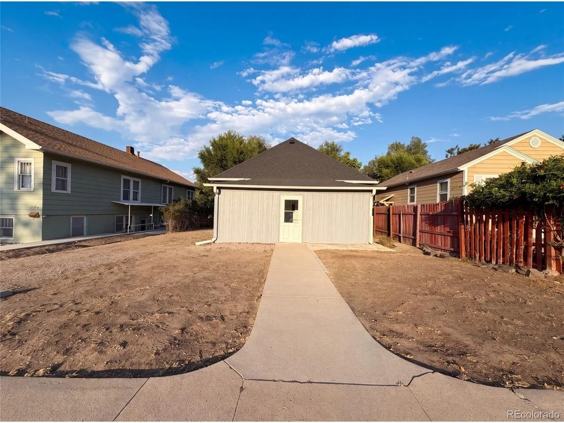 Photo of 1618 7th Ave