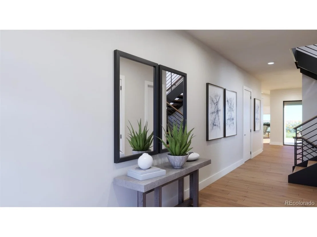 Photo of 1040 Locust Ave