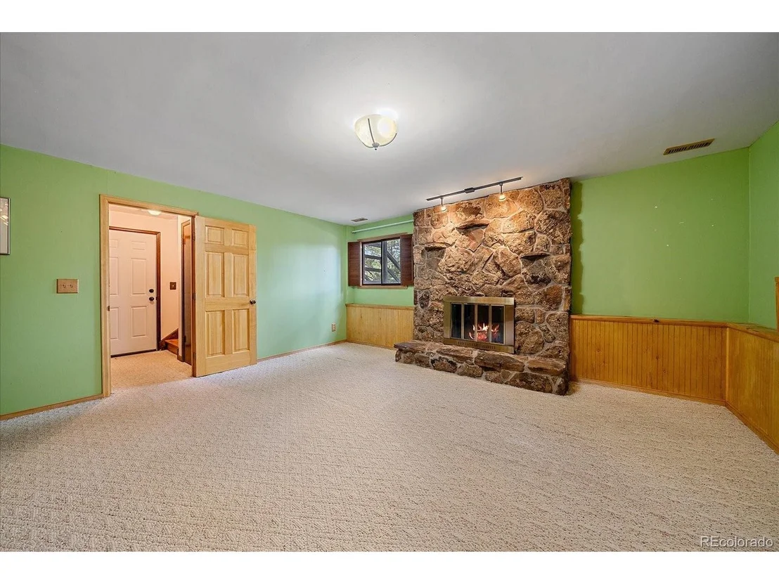 Photo of 28630 Pine Dr