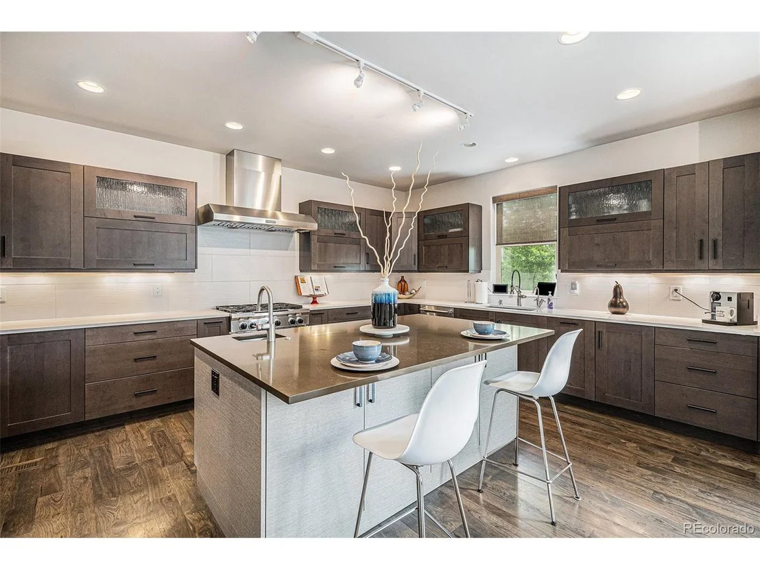 Photo of 9487 Winding Hill Way