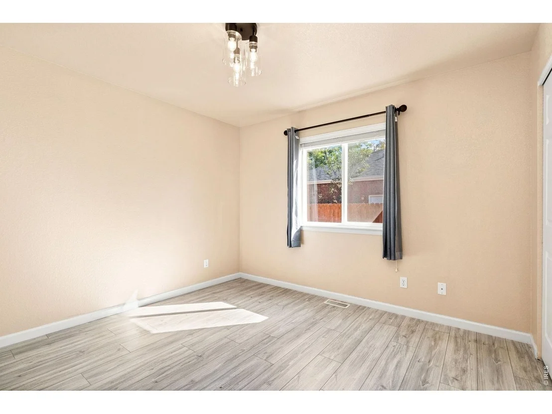Photo of 300 3rd St