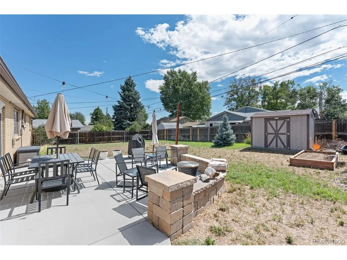 Photo of 6518 W 70th Pl