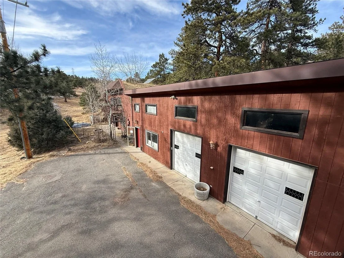 Photo of 663 Aspen Rd