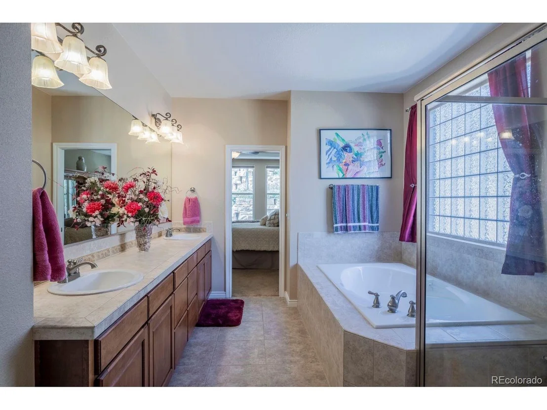 Photo of 2354 S Juniper Cir