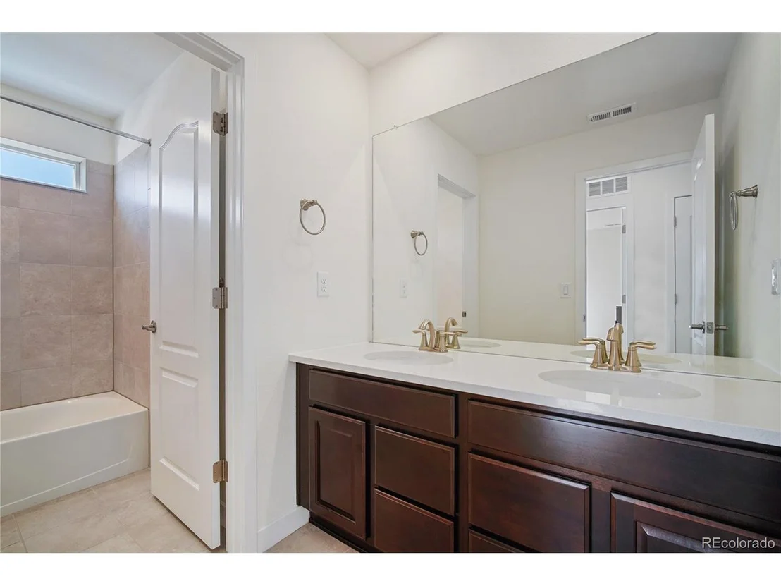 Photo of 16220 Lanceleaf Pt