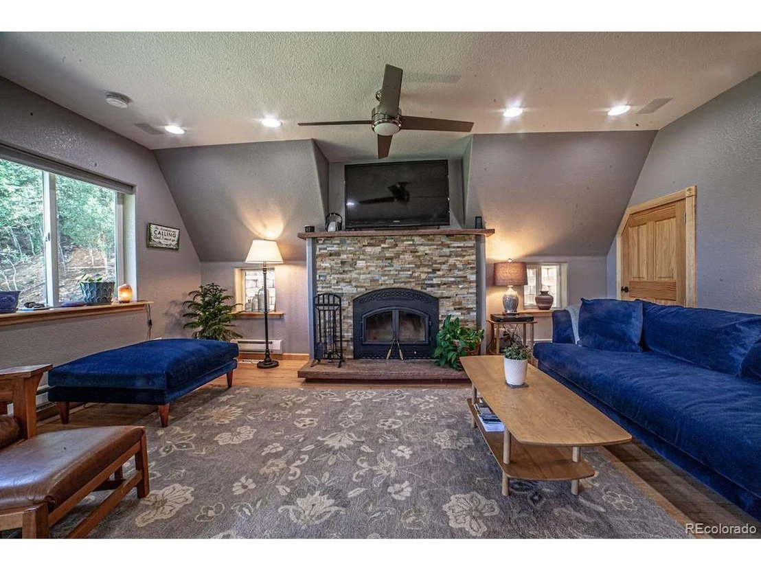 Photo of 8561 London Lane