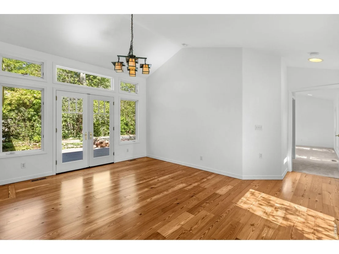 Photo of 1709 Mariposa Ave