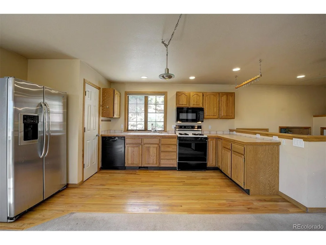 Photo of 25127 Red Cloud Dr