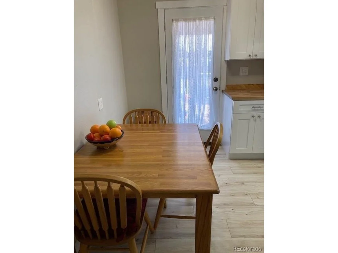 Photo of 102 3rd St