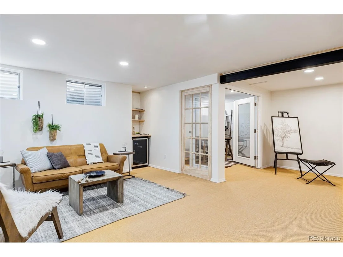 Photo of 8174 Field Cir