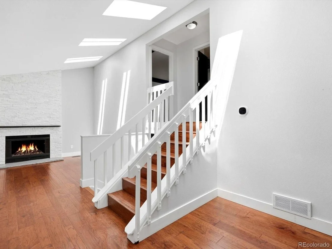 Photo of 6691 Deframe Ct