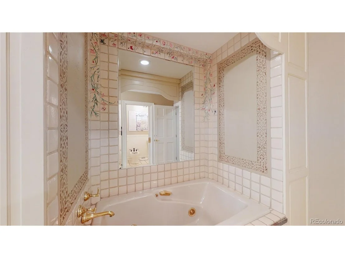 Photo of 424 Red Deer Rd