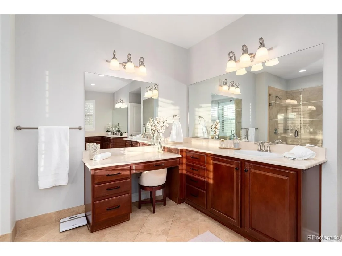 Photo of 10286 Greentrail Cir