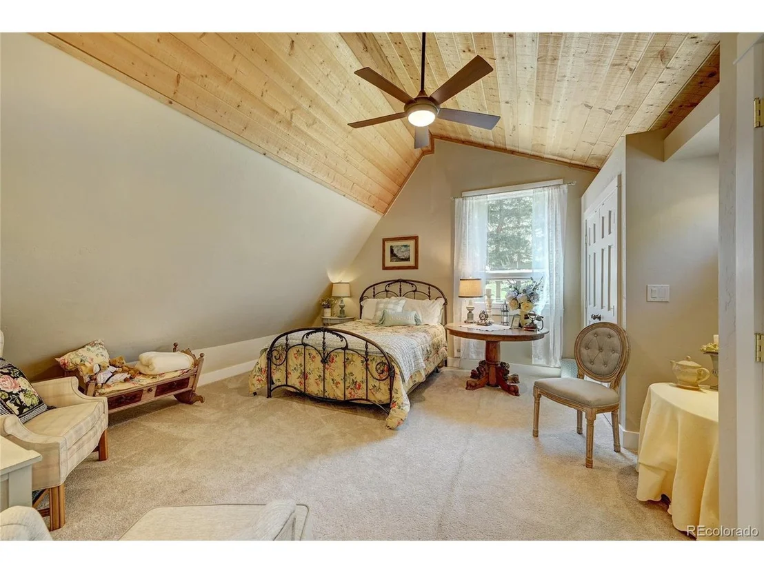 Photo of 5849 High Dr