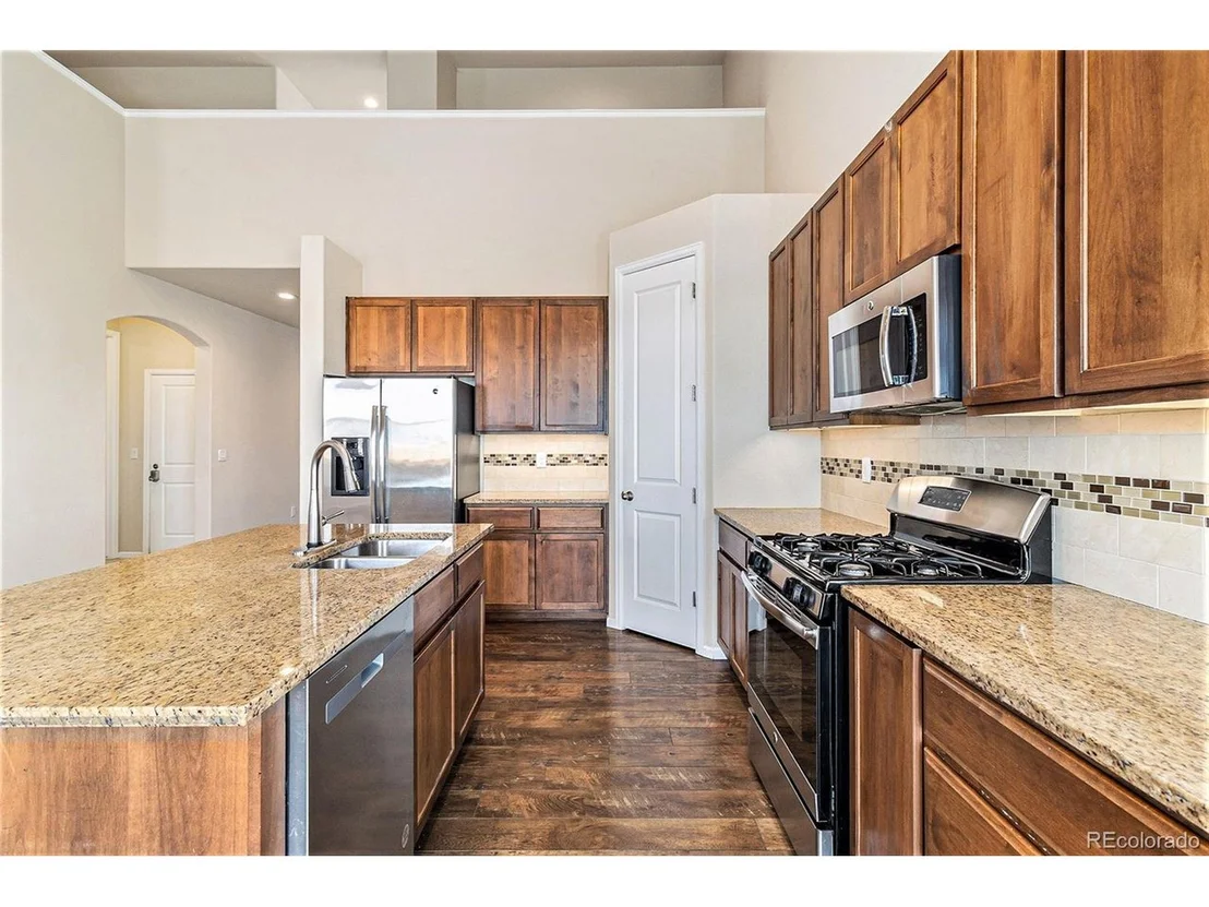 Photo of 605 Dukes Way