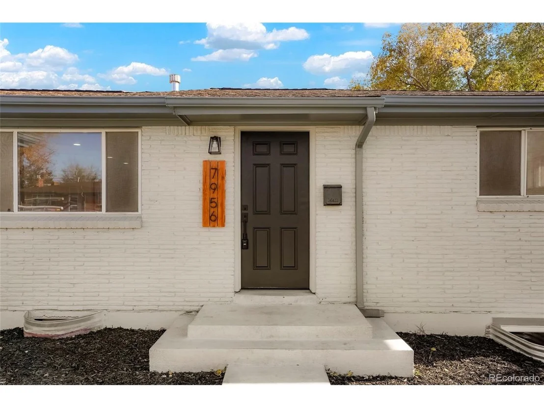 Photo of 7956 Joan Dr