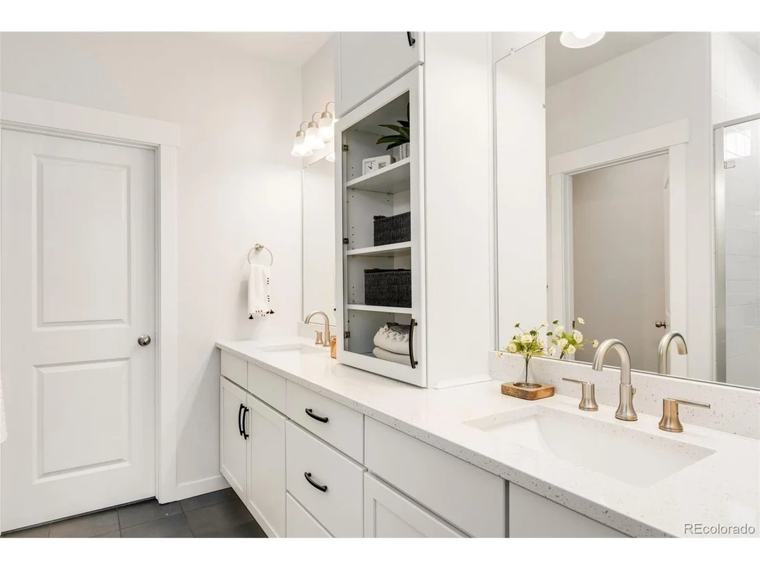 Photo of 353 Mount Rainier St