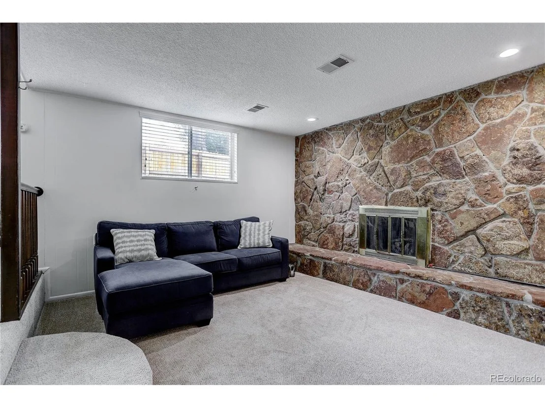 Photo of 6785 Xenon Dr