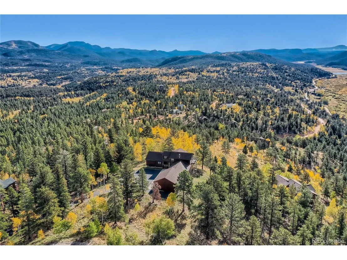 Photo of 1302 Royal Ridge Dr