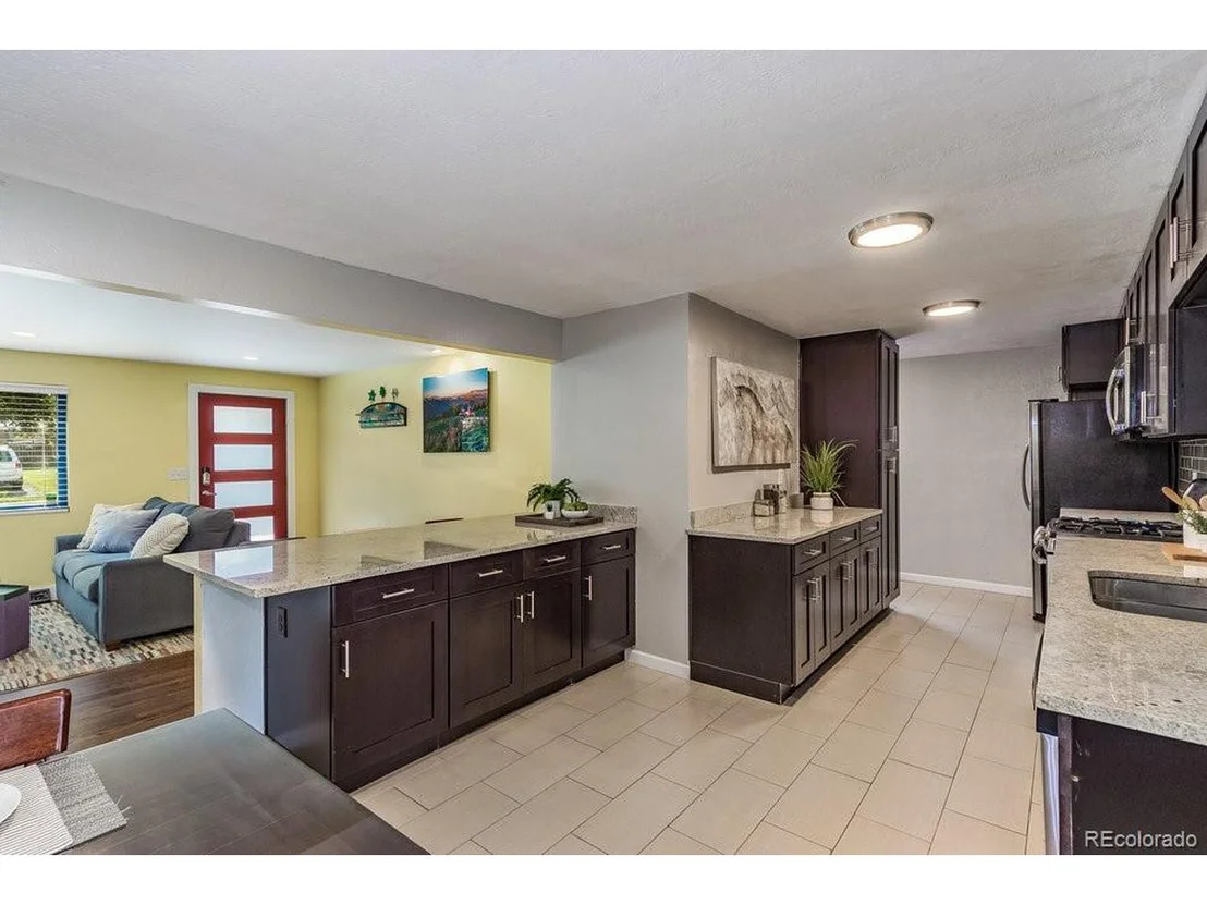 Photo of 5350 Iris St