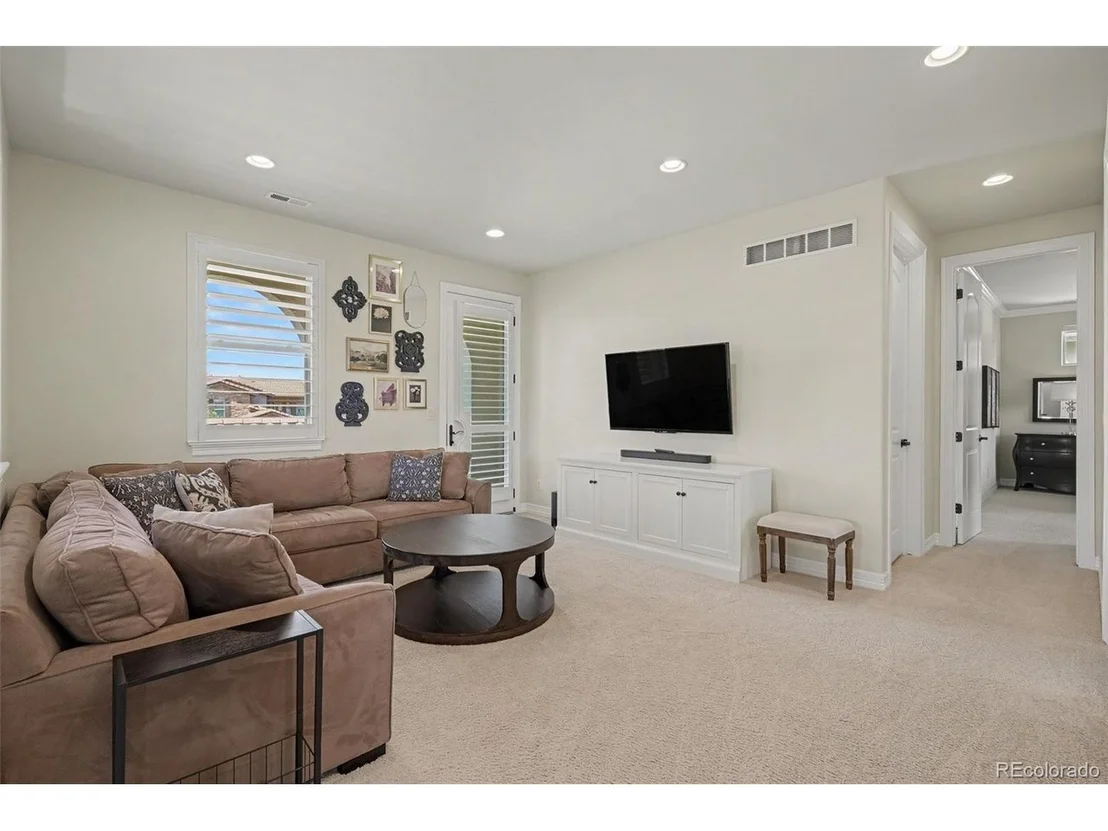 Photo of 9496 Winding Hill Way