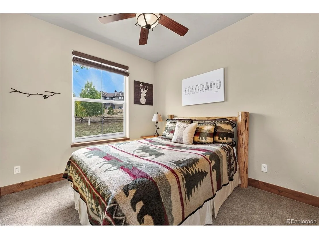 Photo of 103 Peak View Dr
