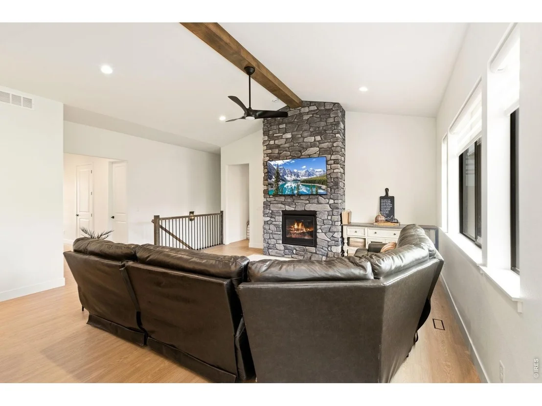 Photo of 843 Clydesdale Dr