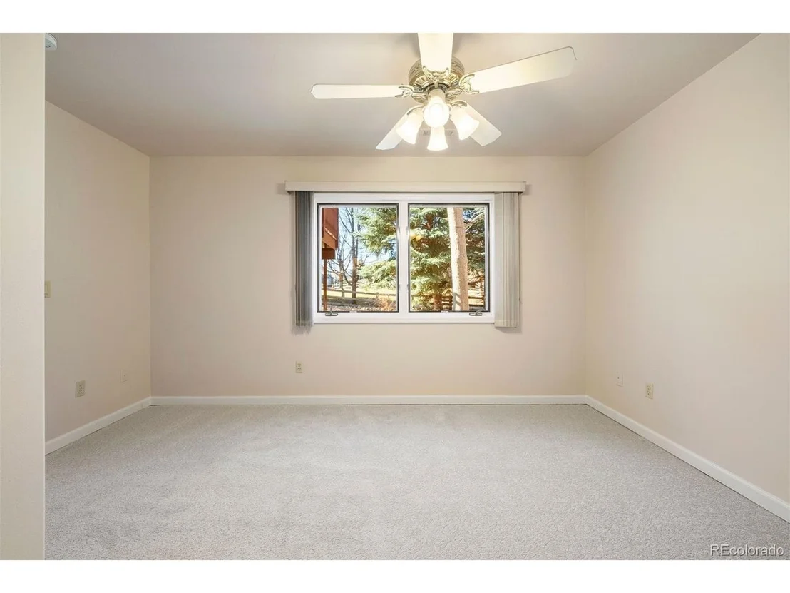 Photo of 2245 Ridgeview Way