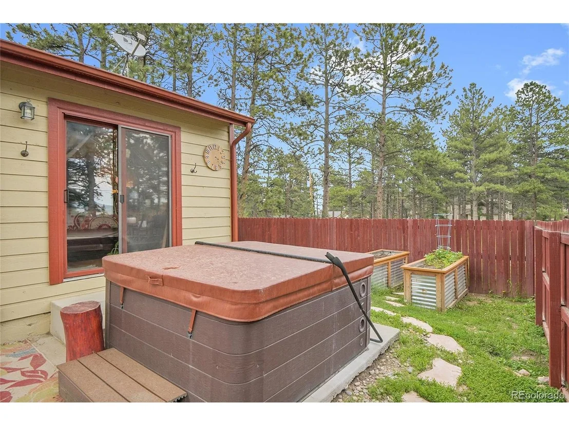 Photo of 30400 Hilltop Dr