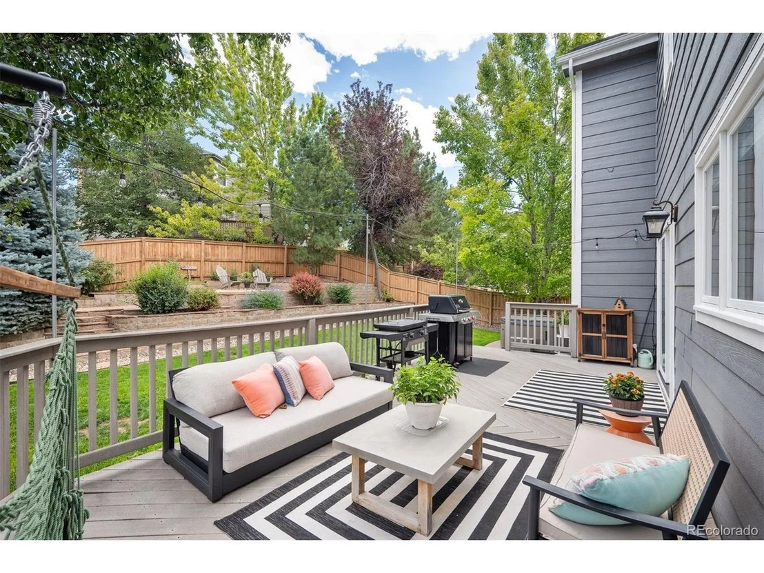 Photo of 10182 Knoll Cir
