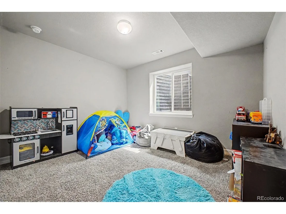 Photo of 4689 Waltham Dr