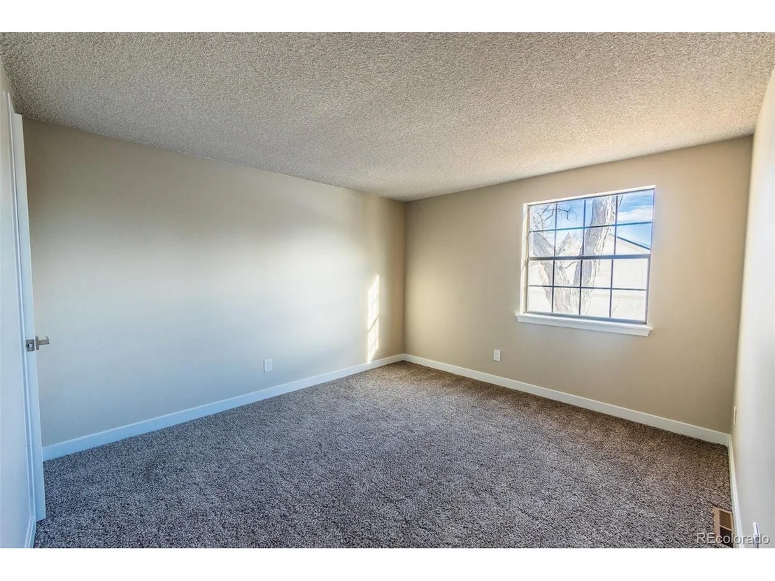 Photo of 8744 Independence Way
