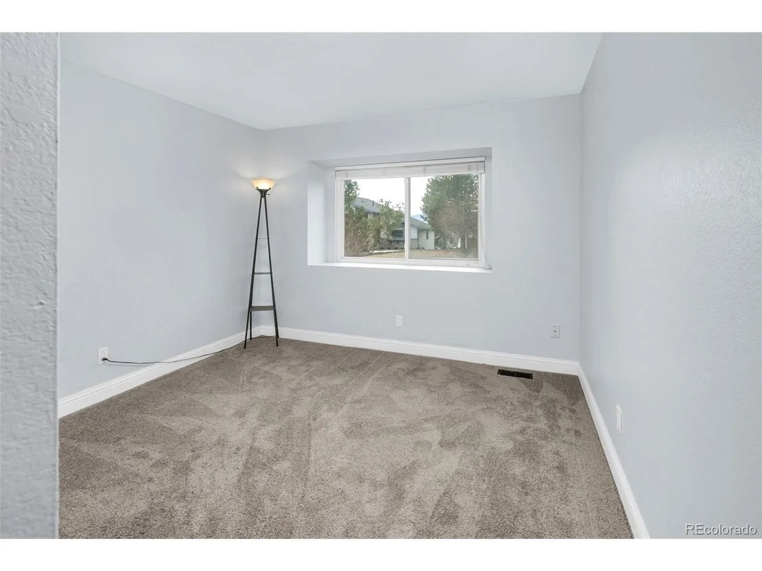 Photo of 673 Sage Cir