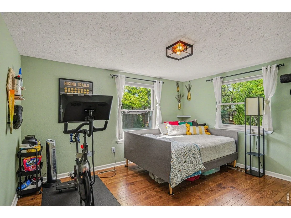 Photo of 1912 Devonshire Dr