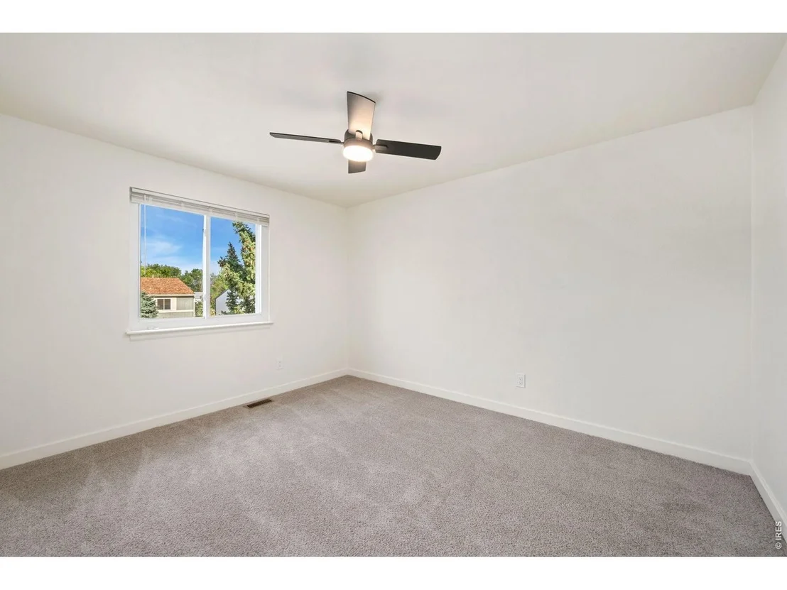 Photo of 2433 Sunset Dr