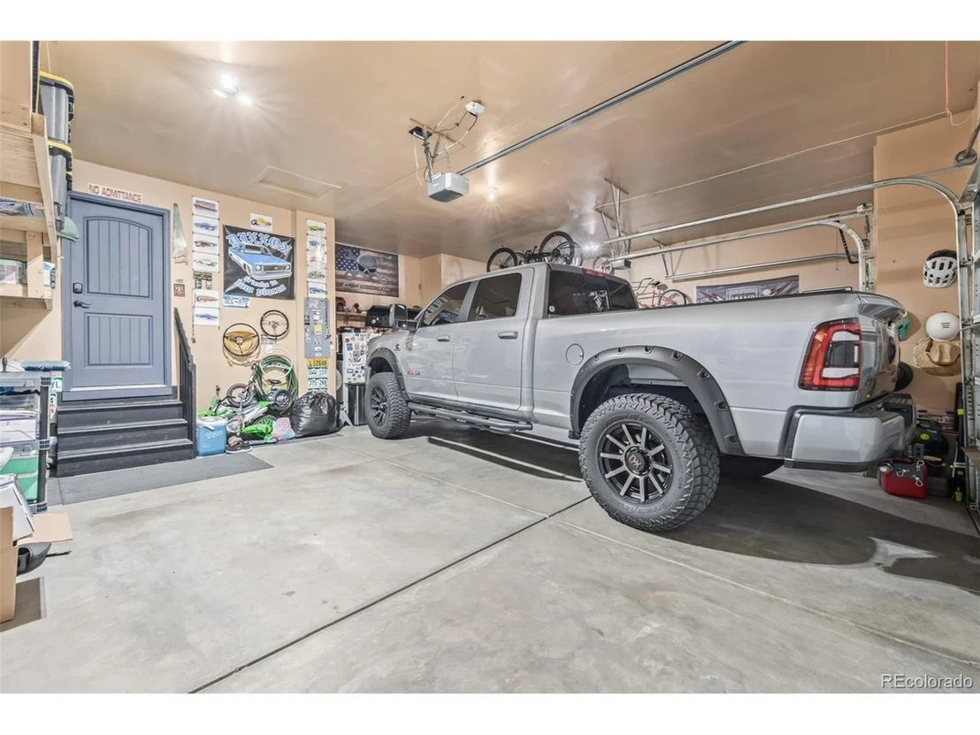 Photo of 215 Dee Rd