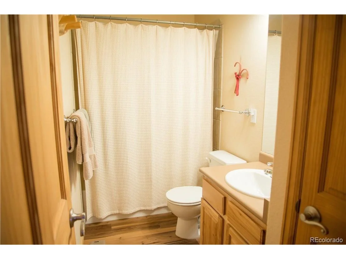 Photo of 765 Mountain View Dr